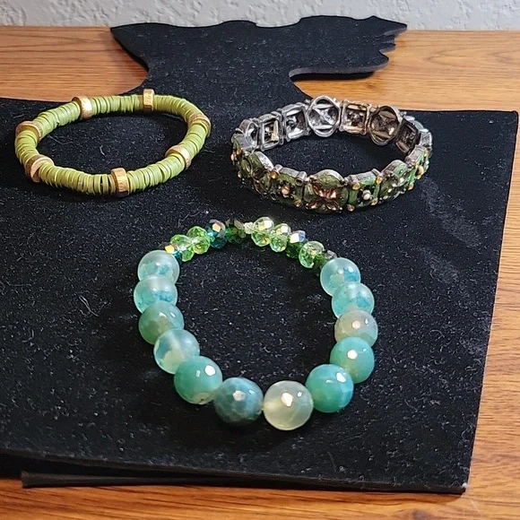 Set of 3 green bracelets - Picture 1 of 8